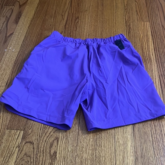 Fanatics Men’s Purple Swim Trunks Size Medium - Picture 3 of 4